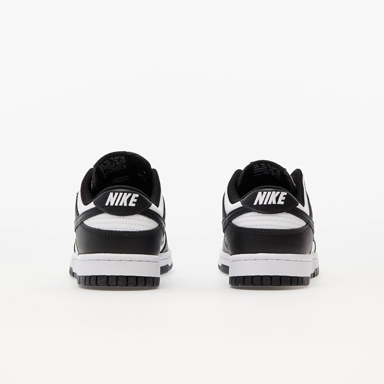 Nike Dunk Low Retro "Panda"